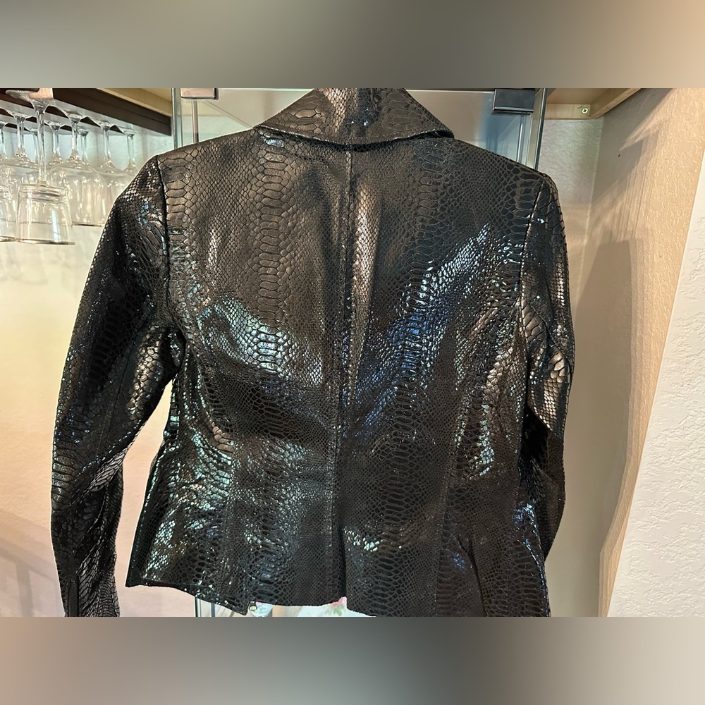 Fun pleather jacket - Picture 2 of 3